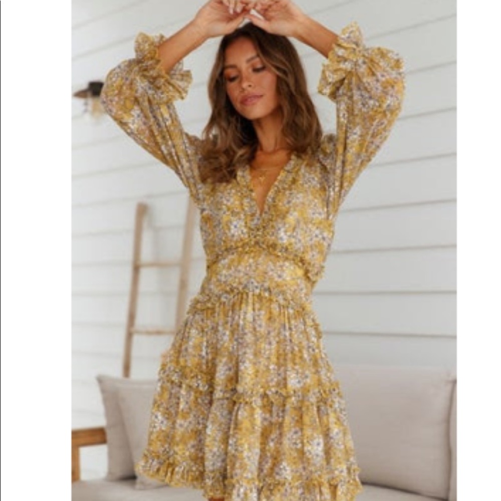 Hello molly long sleeve yellow